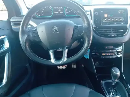 Photo 11 Peugeot 2008  1.2 PureTech 110ch S&S EAT6