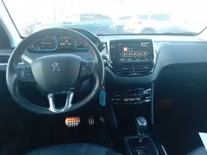 Photo 9 Peugeot 2008  1.2 PureTech 110ch S&S EAT6