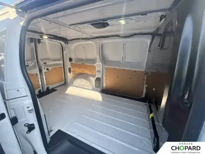 Photo 19 Opel Vivaro  FGN SPORTIVE DIESEL 180 CH M AUTOMATIQUE