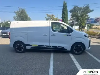 Photo 30 Opel Vivaro  FGN SPORTIVE DIESEL 180 CH M AUTOMATIQUE