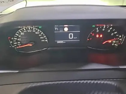 Photo 9 Peugeot 208  PureTech 75 S&S BVM5