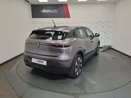 Photo 11 Renault Megane  E-Tech ER EV60 130ch super charge