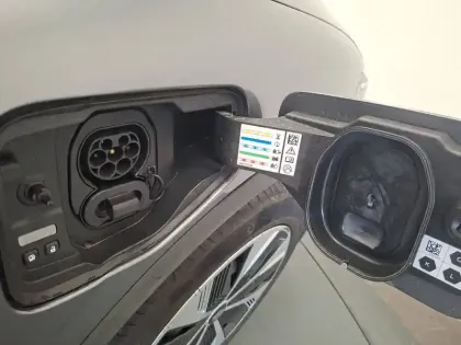 Photo 17 Renault Megane  E-Tech ER EV60 130ch super charge