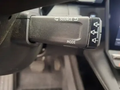 Photo 35 Renault Megane  E-Tech ER EV60 130ch super charge