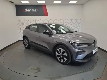 Photo 8 Renault Megane  E-Tech ER EV60 130ch super charge