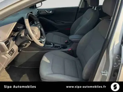 Photo 12 Hyundai Ioniq  Hybrid 141 ch