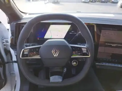 Photo 10 Renault Austral  full hybrid E-Tech 200 ch