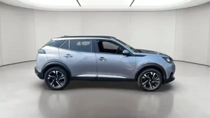 Photo 7 Peugeot 2008  Moteur électrique 136 ch