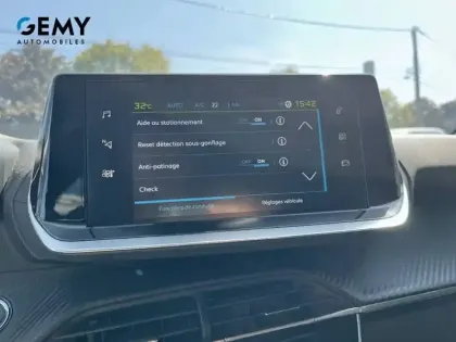 Photo 19 Peugeot 208  Electrique 50 kWh 136ch