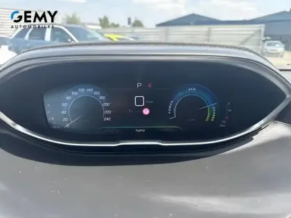 Photo 12 Peugeot 3008  Hybrid 225 e-EAT8