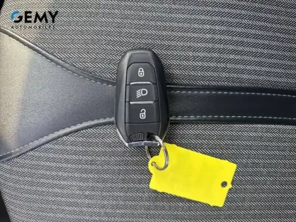 Photo 18 Peugeot 3008  Hybrid 225 e-EAT8