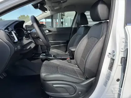 Photo 17 Kia Xceed  1.0 T-GDi 100 ch BVM6