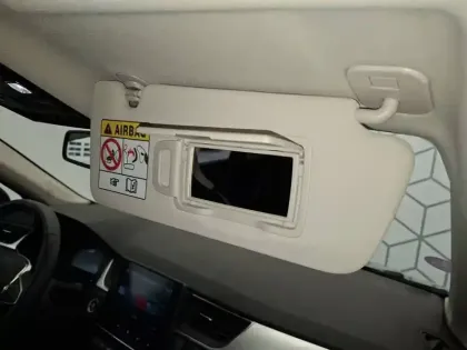 Photo 38 Renault Captur  E-Tech hybride 145