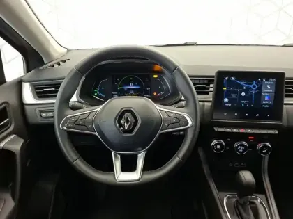 Photo 13 Renault Captur  E-Tech hybride 145