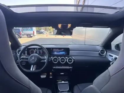 Photo 10 Mercedes CLA  200 d Coupé AMG Line