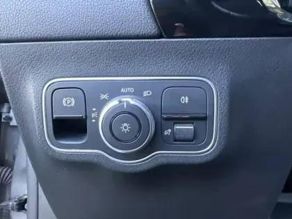 Photo 19 Mercedes GLA 200 d AMG Line