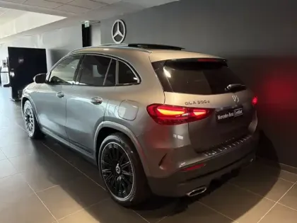 Photo 39 Mercedes GLA 200 d AMG Line