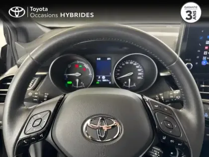 Photo 12 Toyota C-HR  1.8 Hybride 122ch Design E-CVT