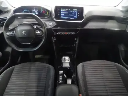 Photo 10 Peugeot 208  e- 136ch Style