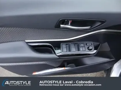 Photo 13 Toyota C-HR  122h Distinctive 2WD E-CVT MY22