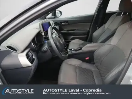 Photo 12 Toyota C-HR  122h Distinctive 2WD E-CVT MY22