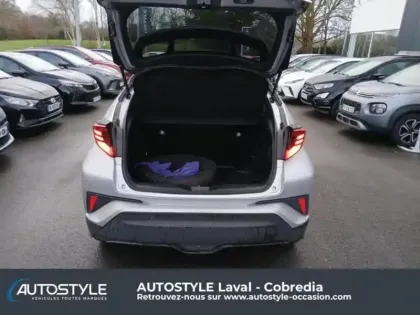 Photo 5 Toyota C-HR  122h Distinctive 2WD E-CVT MY22
