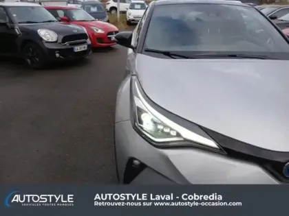 Photo 10 Toyota C-HR  122h Distinctive 2WD E-CVT MY22