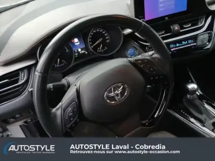 Photo 14 Toyota C-HR  122h Distinctive 2WD E-CVT MY22