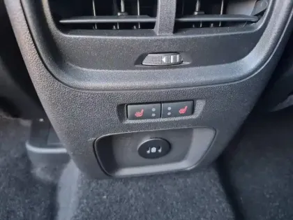Photo 10 Ford Kuga  2.5 Duratec 180ch Hybrid FlexiFuel ST-Line X Powershift