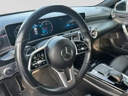 Photo 28 Mercedes Classe A  180 d 116ch AMG Line 7G-DCT