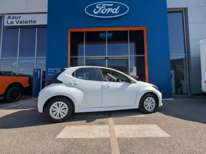 Photo 7 Toyota Yaris  116h Dynamic 5p MC24