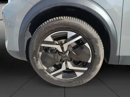 Photo 25 Peugeot 2008  1.2 Hybrid 136ch Allure e-DCS6