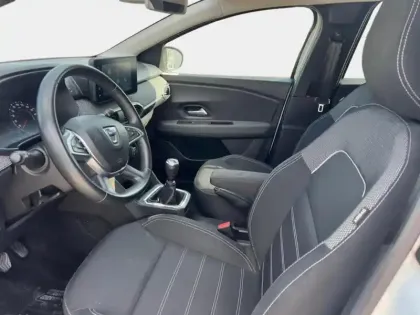 Photo 13 Dacia Jogger  1.0 ECO-G 100ch Expression 5 places