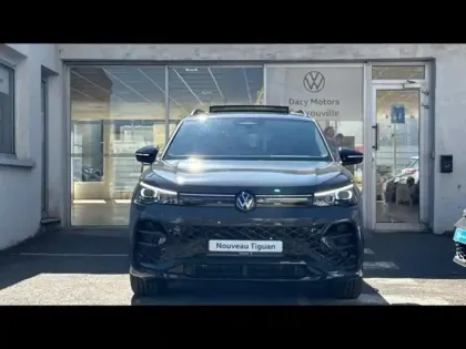 Photo 14 Volkswagen Tiguan  1.5 eTSI 150ch R-Line Exclusive DSG7