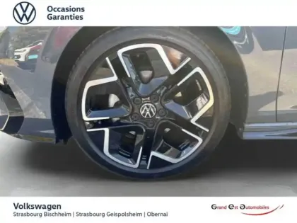 Photo 9 Volkswagen Golf  1.5 eTSI EVO2 116ch R-Line Edition DSG7