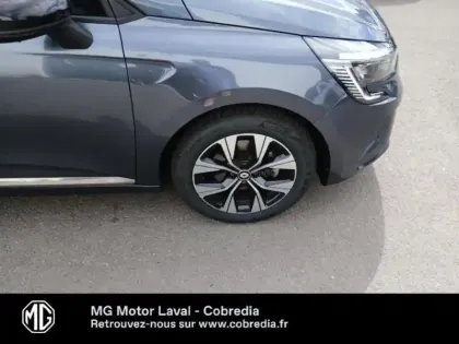 Photo 8 Renault Clio  1.6 E-Tech hybride 145ch Evolution