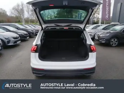 Photo 5 Volkswagen Tiguan  1.5 TSI 150ch Life Business DSG7