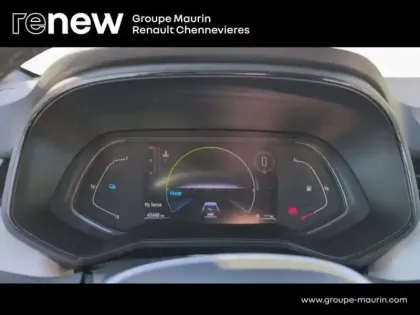 Photo 8 Renault Clio  1.6 E-Tech hybride 140ch Intens -21N