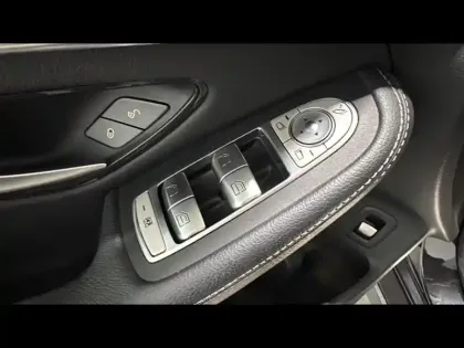 Photo 13 Mercedes GLC  Coupé 300 de 194+122ch AMG Line 4Matic 9G-Tronic