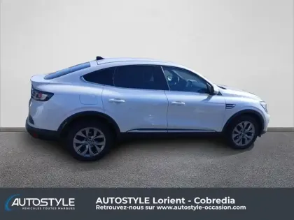 Photo 7 Renault Arkana  1.3 TCe 140ch mild hybrid Techno EDC -24