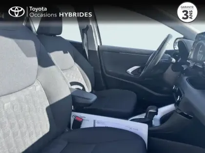 Photo 5 Toyota Yaris  116h Dynamic 5p MC24