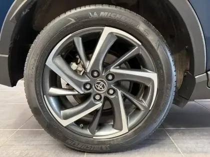 Photo 10 Toyota C-HR  1.8 Hybride 122ch Design Ultimate E-CVT