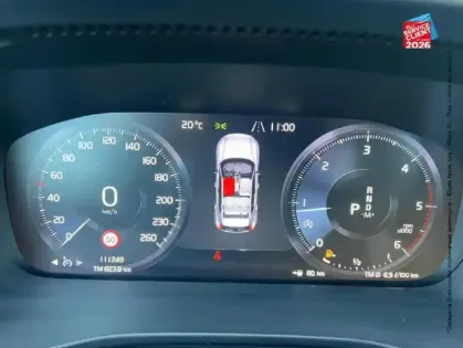 Photo 11 Volvo XC40  D3 AdBlue 150ch Momentum Geartronic 8