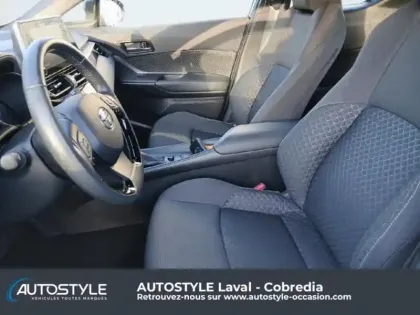 Photo 12 Toyota C-HR  2.0 Hybride 184ch Design Ultimate E-CVT