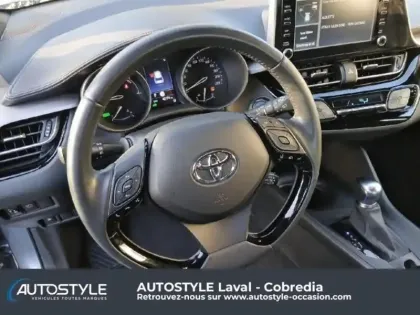 Photo 14 Toyota C-HR  2.0 Hybride 184ch Design Ultimate E-CVT
