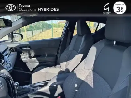 Photo 10 Toyota C-HR  1.8 Hybride 122ch Design Ultimate E-CVT