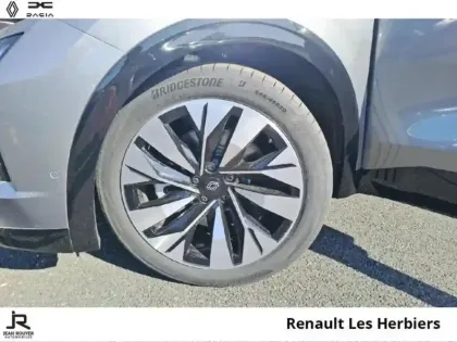 Photo 7 Renault Rafale  1.2 E-Tech full hybrid 200ch Techno - 26