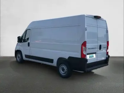 Photo 6 Peugeot Boxer  FGN DIESEL 140 CH L2H2 3.5 T AUT.