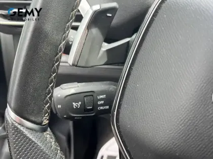 Photo 17 Peugeot 3008  Hybrid 225 e-EAT8