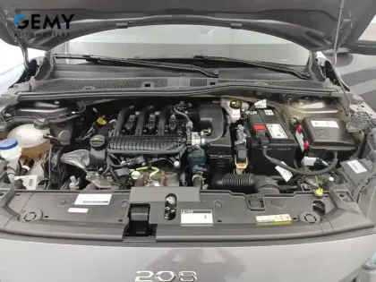 Photo 15 Peugeot 208  PureTech 75 S&S BVM5